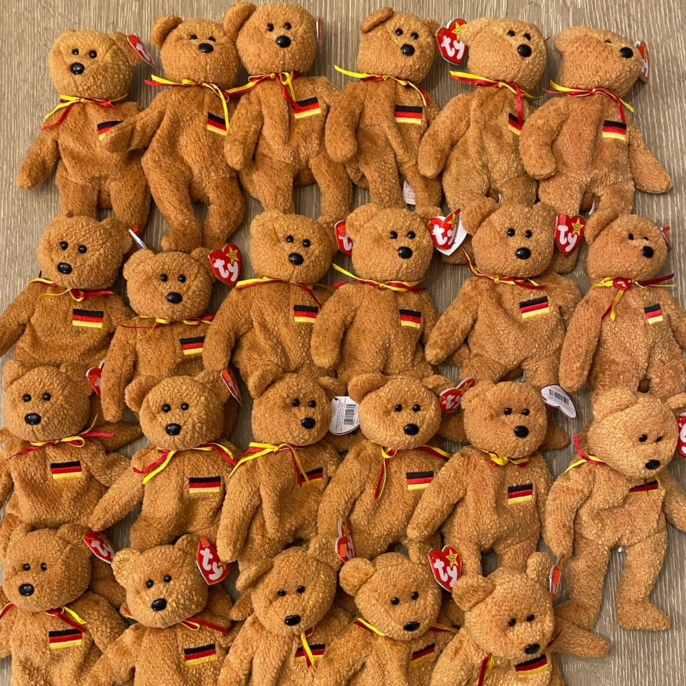 Retired TY Beanie Babies “Germania” 2nd Version - lot of 23